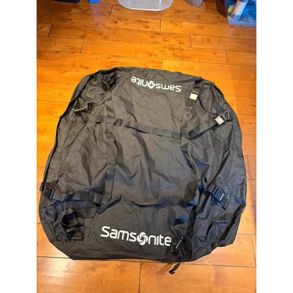 Samsonite waterproof rooftop cargo bag